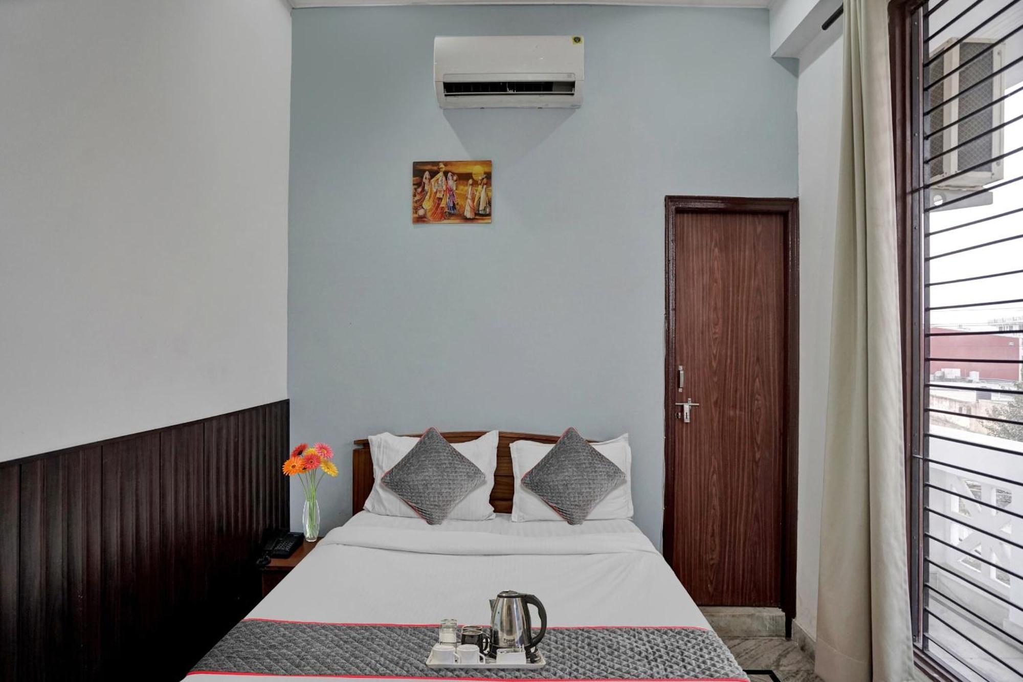 Hotel Collection O Samira Residency Near Botanic Garden Of Indian Republic Noida Zewnętrze zdjęcie