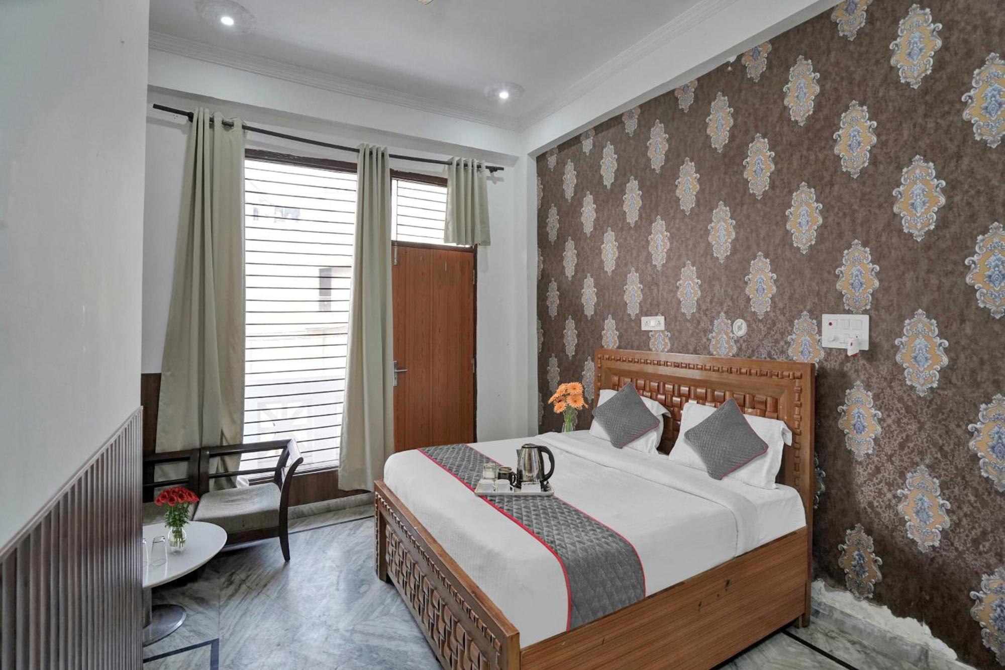 Hotel Collection O Samira Residency Near Botanic Garden Of Indian Republic Noida Zewnętrze zdjęcie