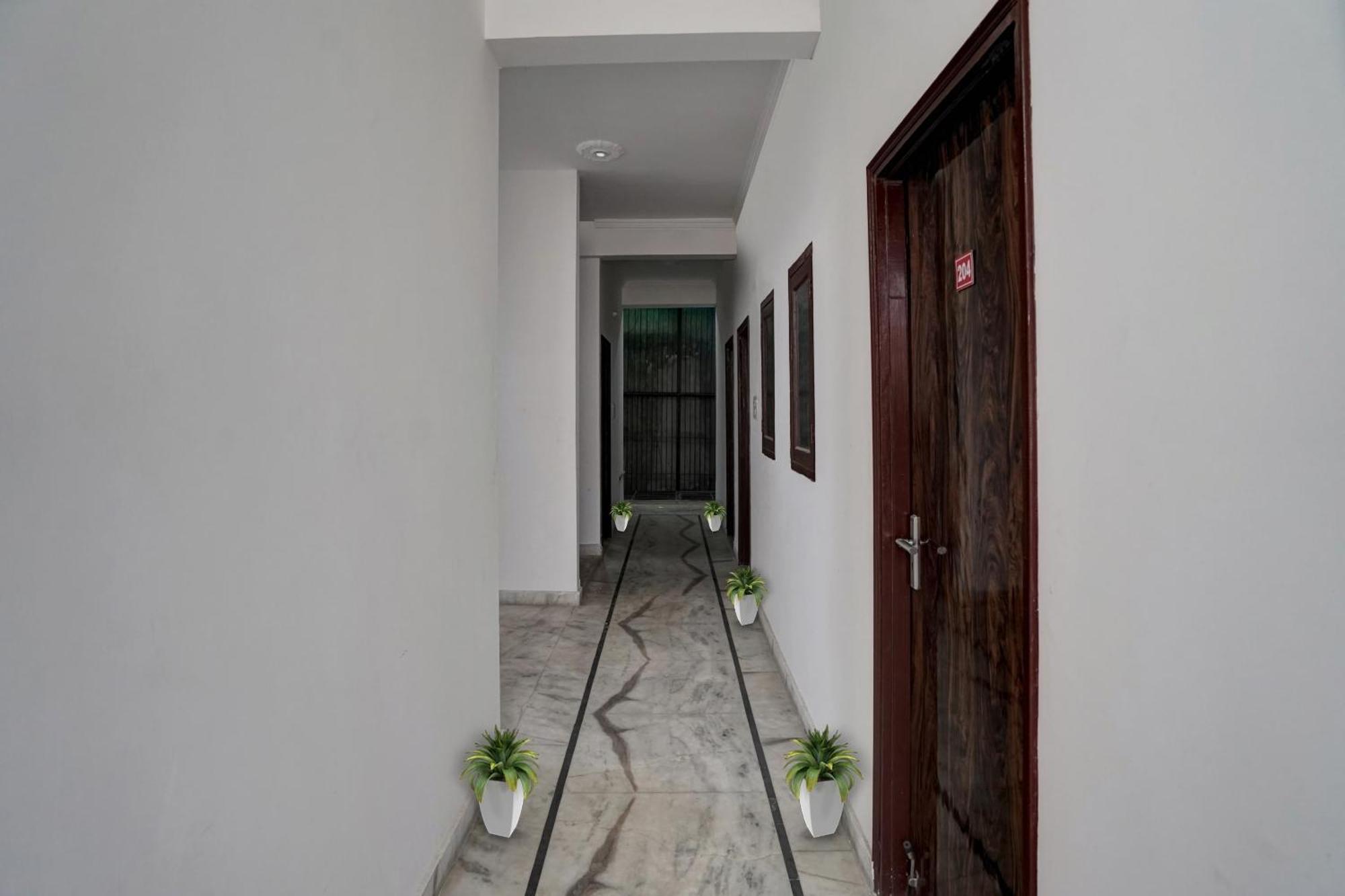 Hotel Collection O Samira Residency Near Botanic Garden Of Indian Republic Noida Zewnętrze zdjęcie