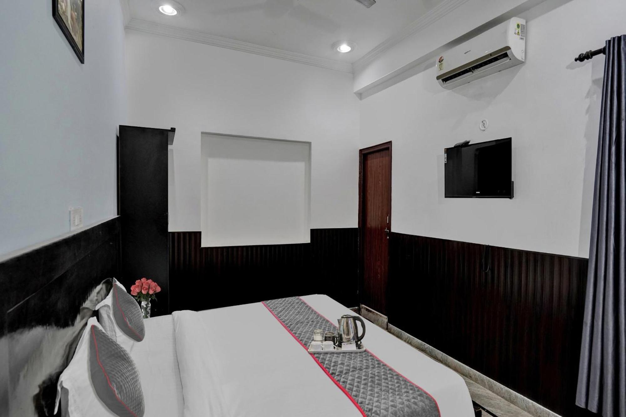 Hotel Collection O Samira Residency Near Botanic Garden Of Indian Republic Noida Zewnętrze zdjęcie